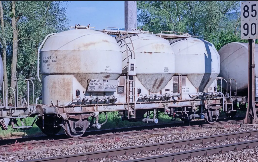SBB 3-Kammer Silowagen Uckks Spur1 