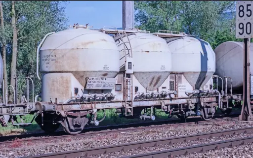 [560 151] SBB 3-Kammer Silowagen Uckks Spur1 